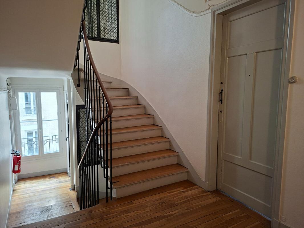 ASNIERES-SUR-SEINE apart cocconing 9