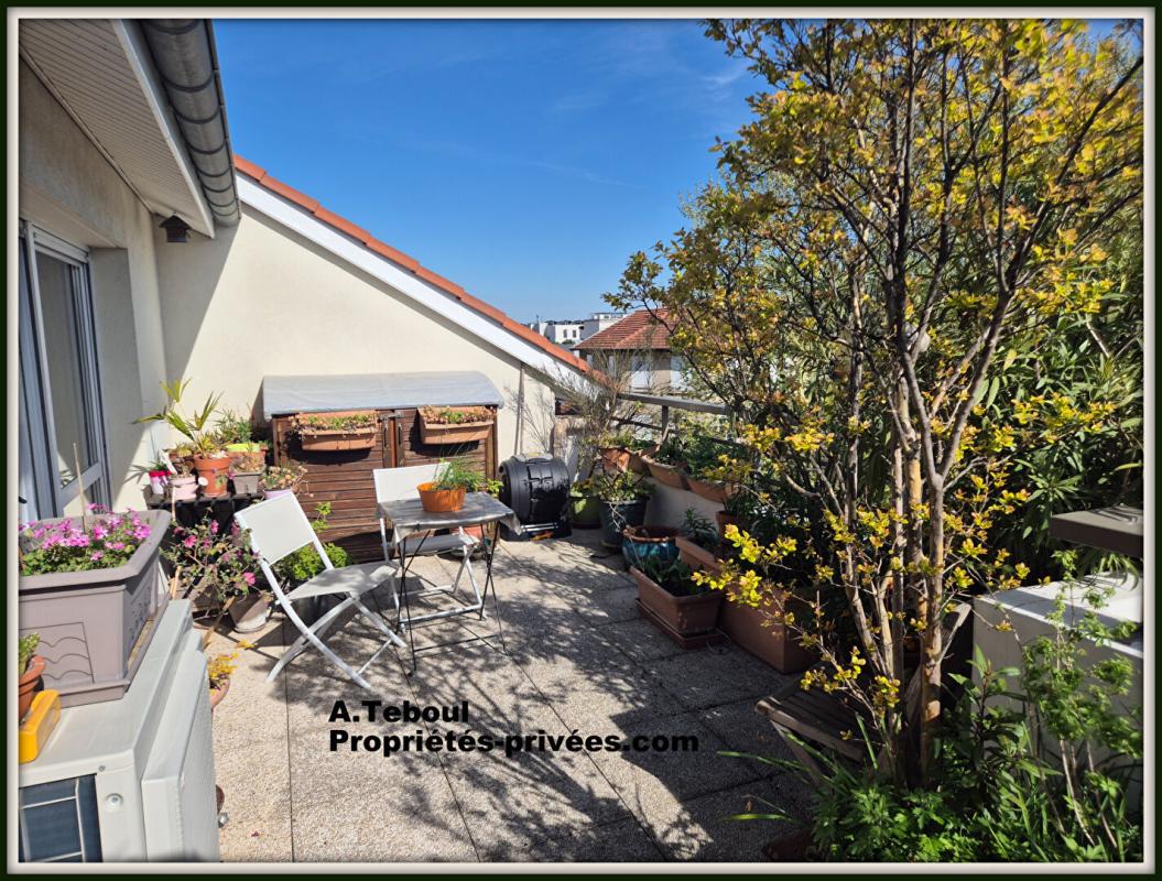 VILLEURBANNE TOIT/TERRASSE SUR VILLEURBANNE/ GRATTE CIEL NORD :DERNIER ETAGE  DE 126M² AVEC TERRASSE DE 35M² CIEL OUVERT 9
