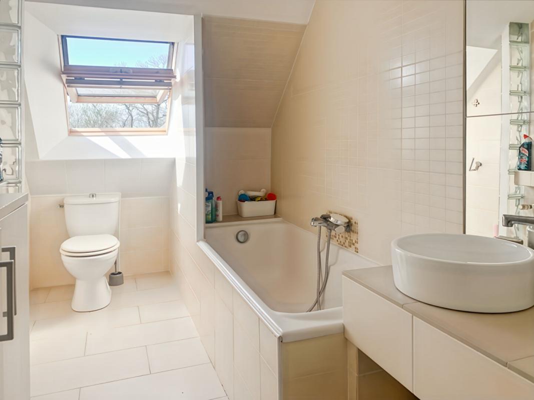 MONTERBLANC Maison 200 m2 à 10 mns de Vannes 7