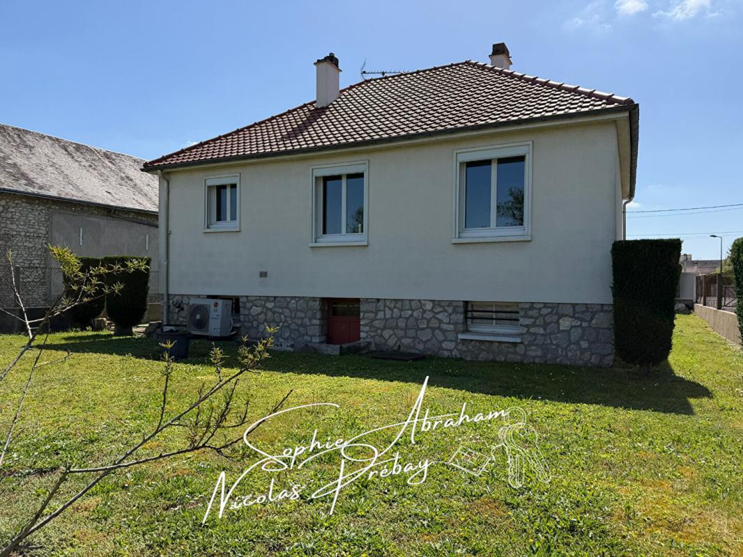 TOURY Maison individuelle avec sous-sol et jardin 8