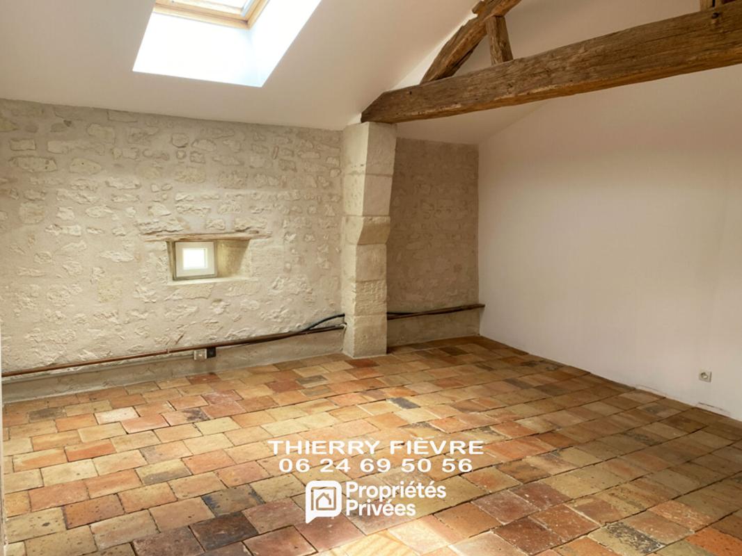 GLENOUZE À vendre 86200 Glénouze Maison de 10 pièces 312 m2 avec gîte indépendant, dépendance, terrain, bois et caves 10
