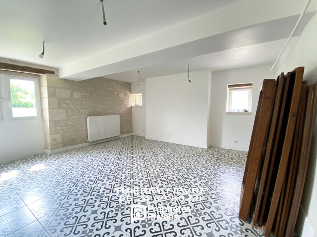 GLENOUZE À vendre 86200 Glénouze Maison de 10 pièces 312 m2 avec gîte indépendant, dépendance, terrain, bois et caves 13