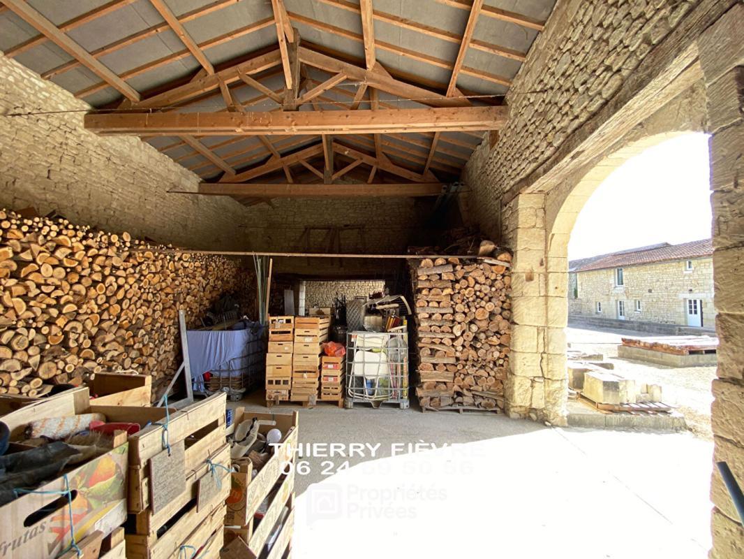 GLENOUZE À vendre 86200 Glénouze Maison de 10 pièces 312 m2 avec gîte indépendant, dépendance, terrain, bois et caves 14