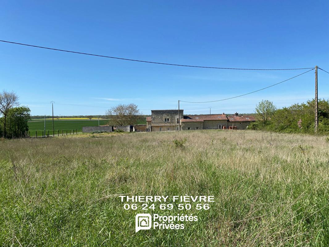 GLENOUZE À vendre 86200 Glénouze Maison de 10 pièces 312 m2 avec gîte indépendant, dépendance, terrain, bois et caves 16