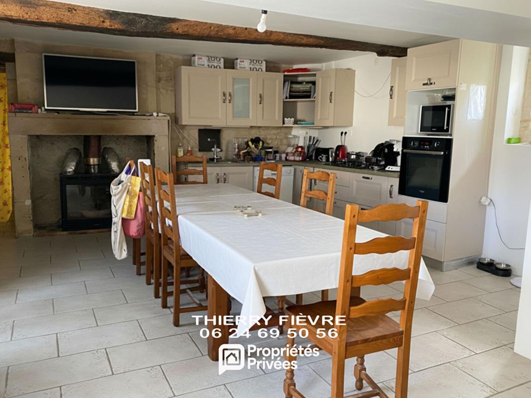 GLENOUZE À vendre 86200 Glénouze Maison de 10 pièces 312 m2 avec gîte indépendant, dépendance, terrain, bois et caves 7