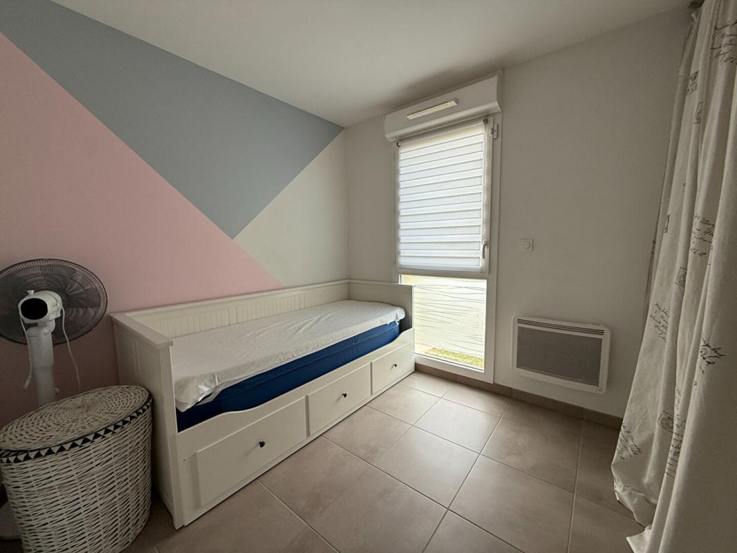 ISTRES Appartement de type 3 avec grande terrasse et 2 places de parking 5