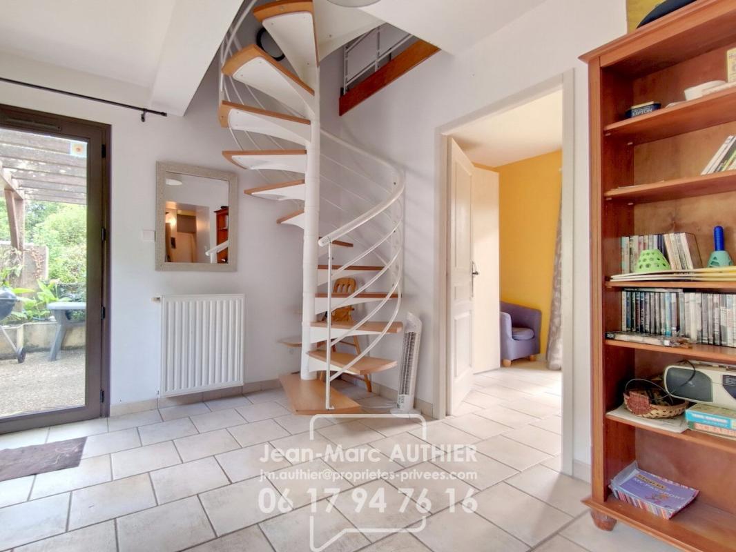 BELVES Propriété de charme, 212 m2, 6 chambres, piscine chauffée sur 6774 m2 12