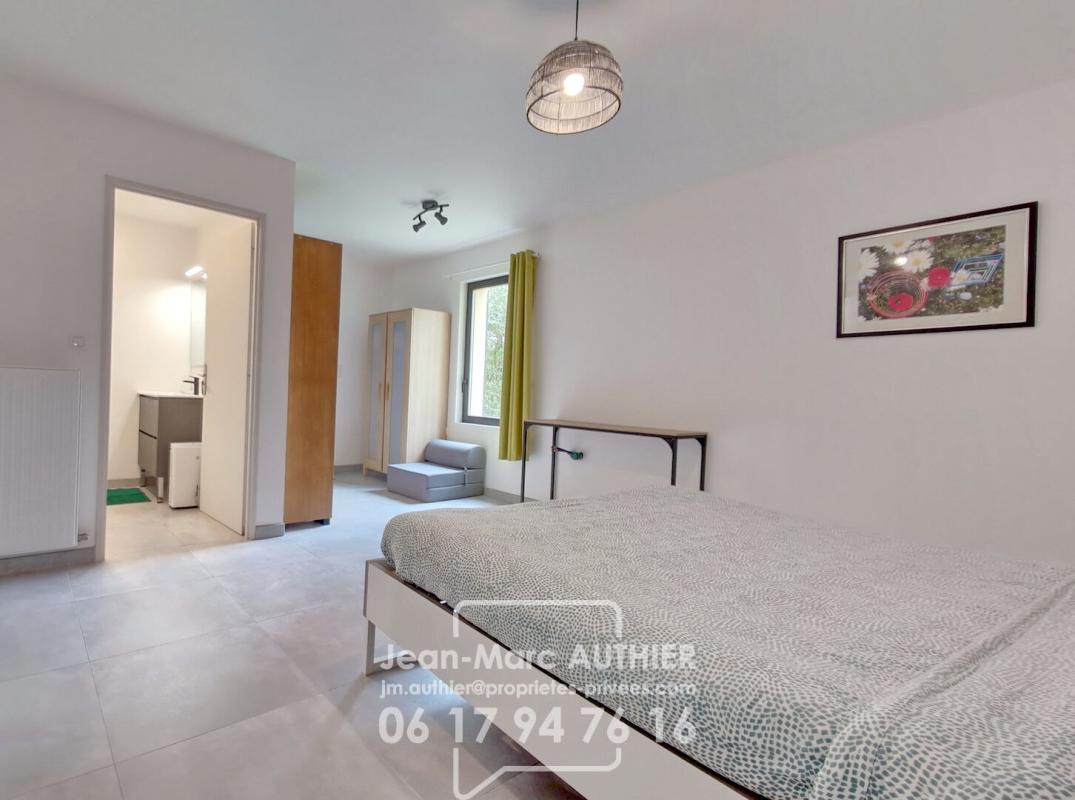 BELVES Propriété de charme, 212 m2, 6 chambres, piscine chauffée sur 6774 m2 13