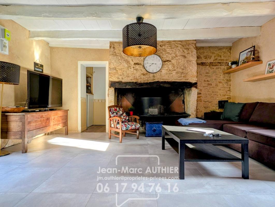 BELVES Propriété de charme, 212 m2, 6 chambres, piscine chauffée sur 6774 m2 6