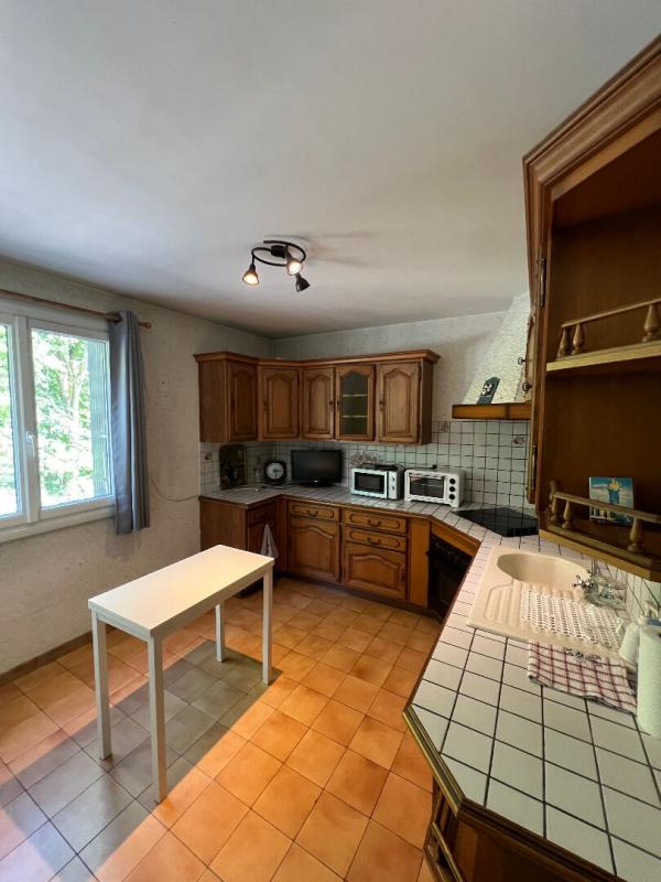 GUILHERAND-GRANGES Appartement Guilherand Granges 5 pièce(s) 93 m2, garage, cave 5