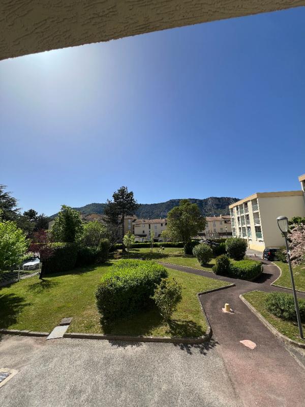 GUILHERAND-GRANGES Appartement Guilherand Granges 5 pièce(s) 93 m2, garage, cave 6