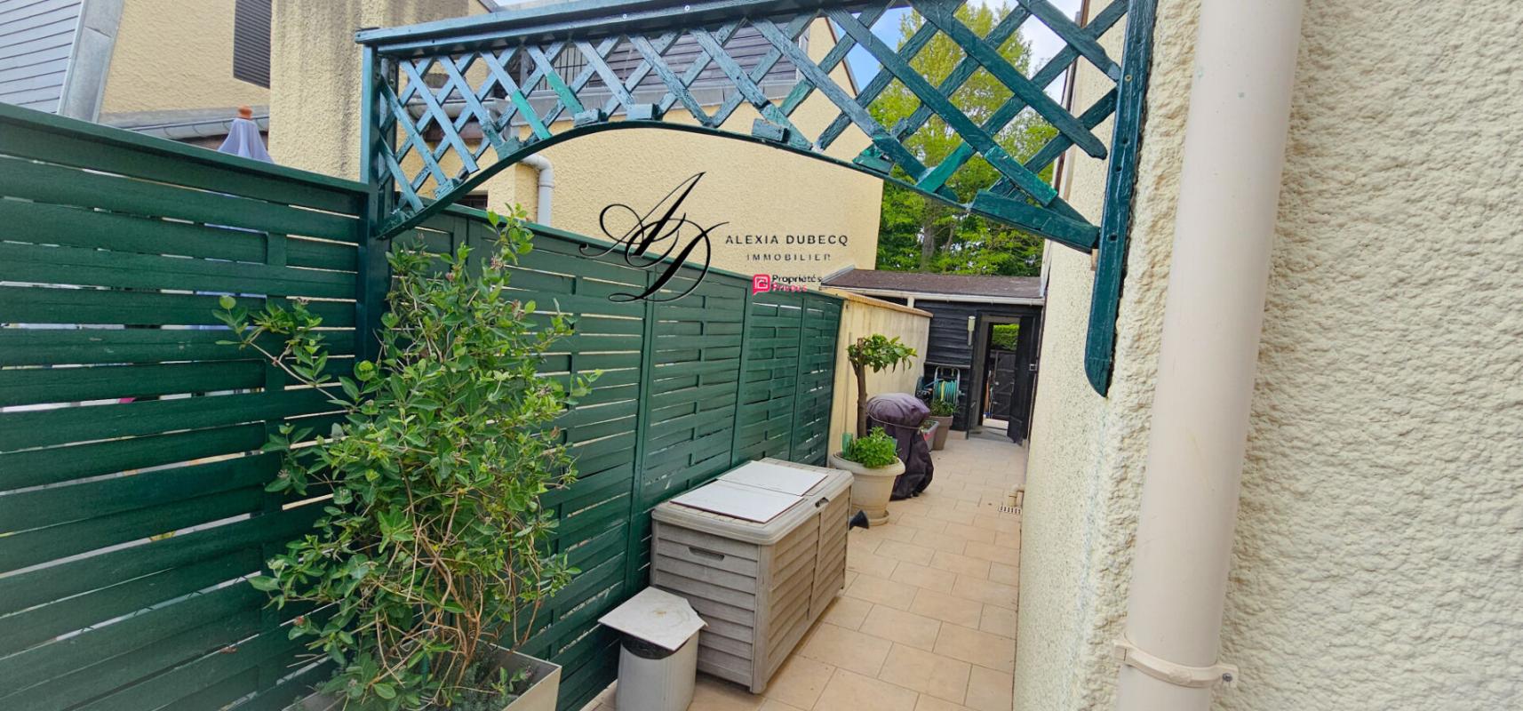 CHAMPS-SUR-MARNE Maison 112 m2 Champs-Sur-Marne proche transports et commodités 14