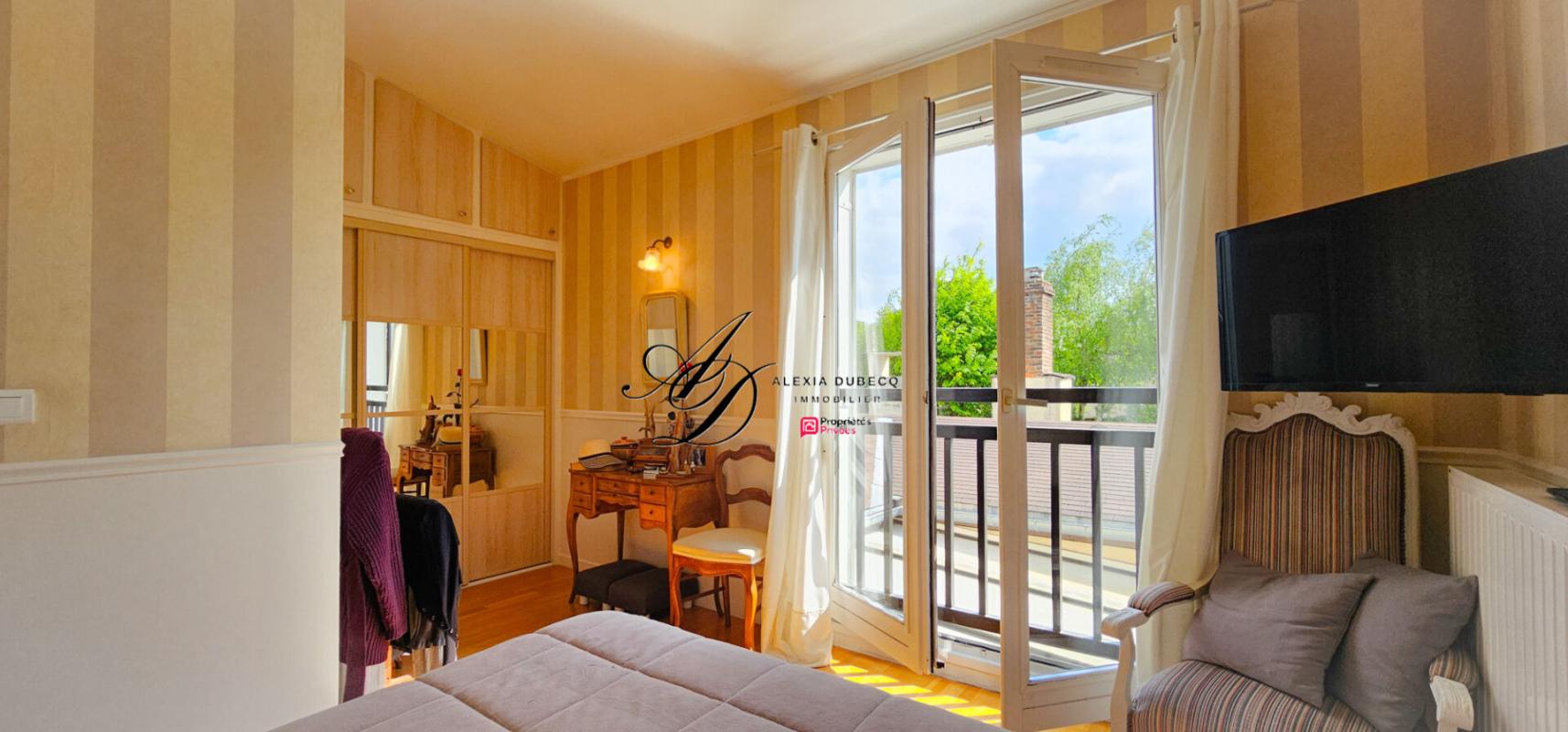 CHAMPS-SUR-MARNE Maison 112 m2 Champs-Sur-Marne proche transports et commodités 7