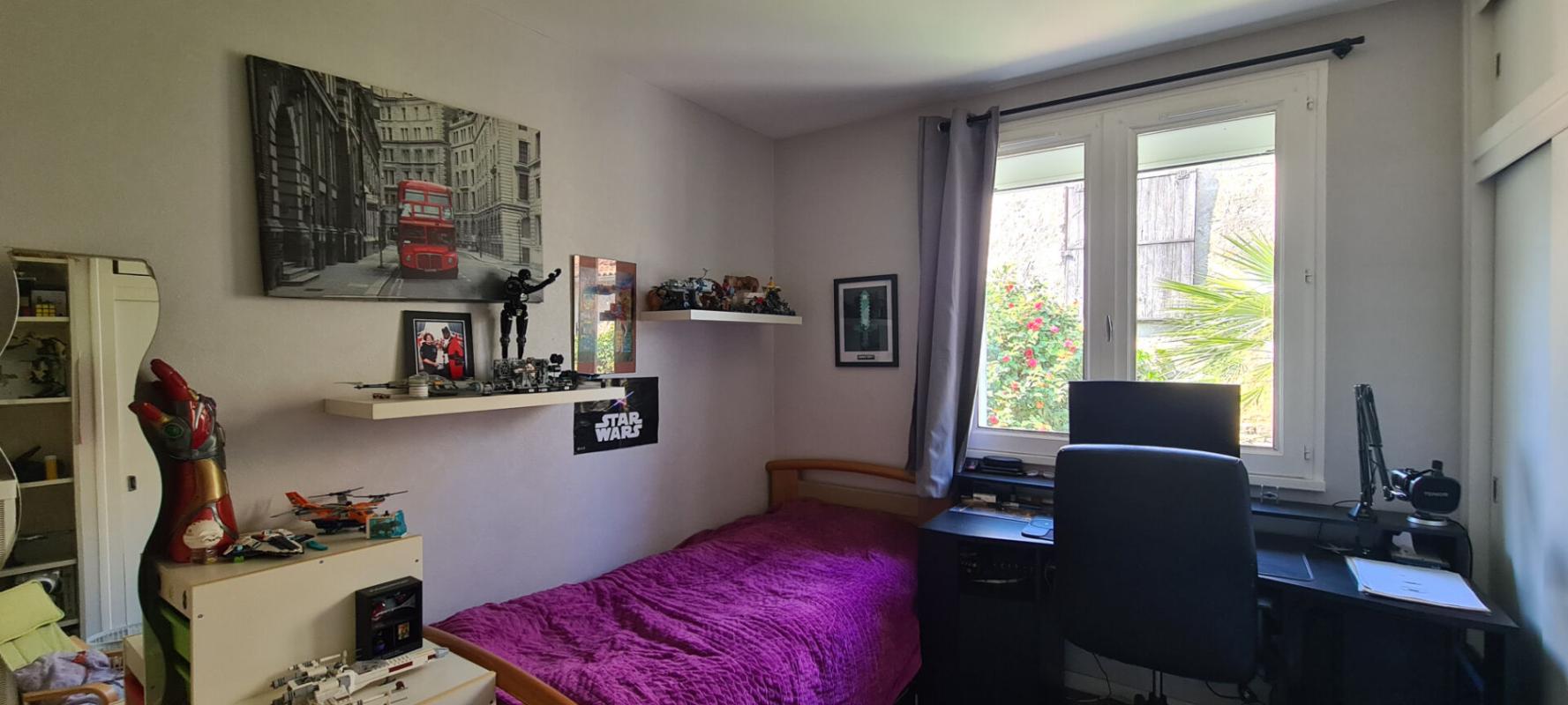 CLISSON Maison Clisson 5 P . 3 Chs . Bureau . 81.29 M² . T 377 M² . Terrasse . Garage 11