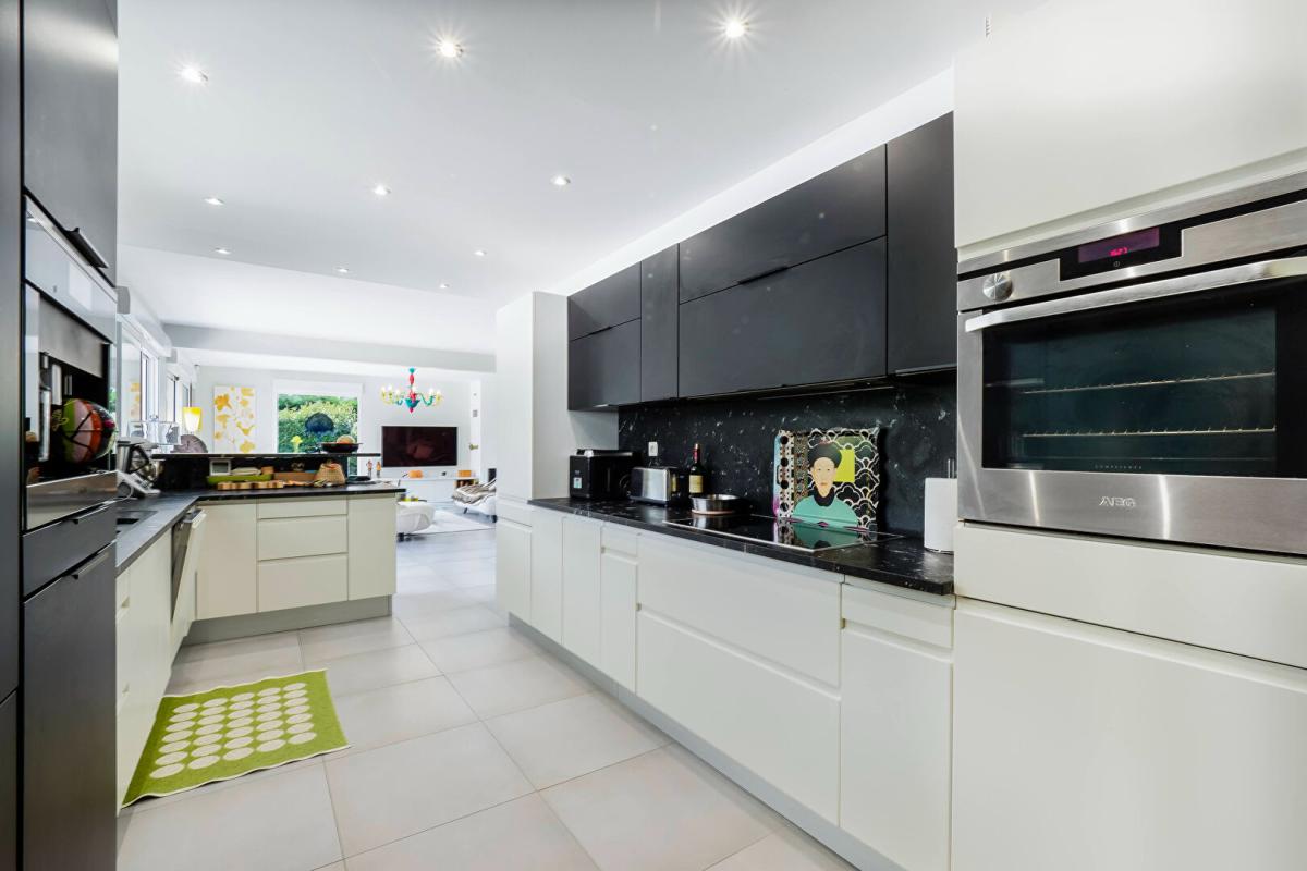 SAINT-ANDRE-DES-EAUX Spacieuse villa dans le domaine du golf de La Baule 3