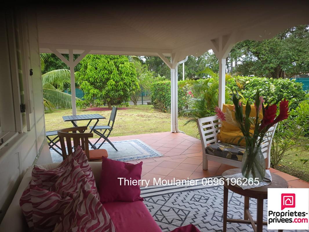 LE LAMENTIN Lamentin, Magnifique villa de plain-pied avec jardin plat 2