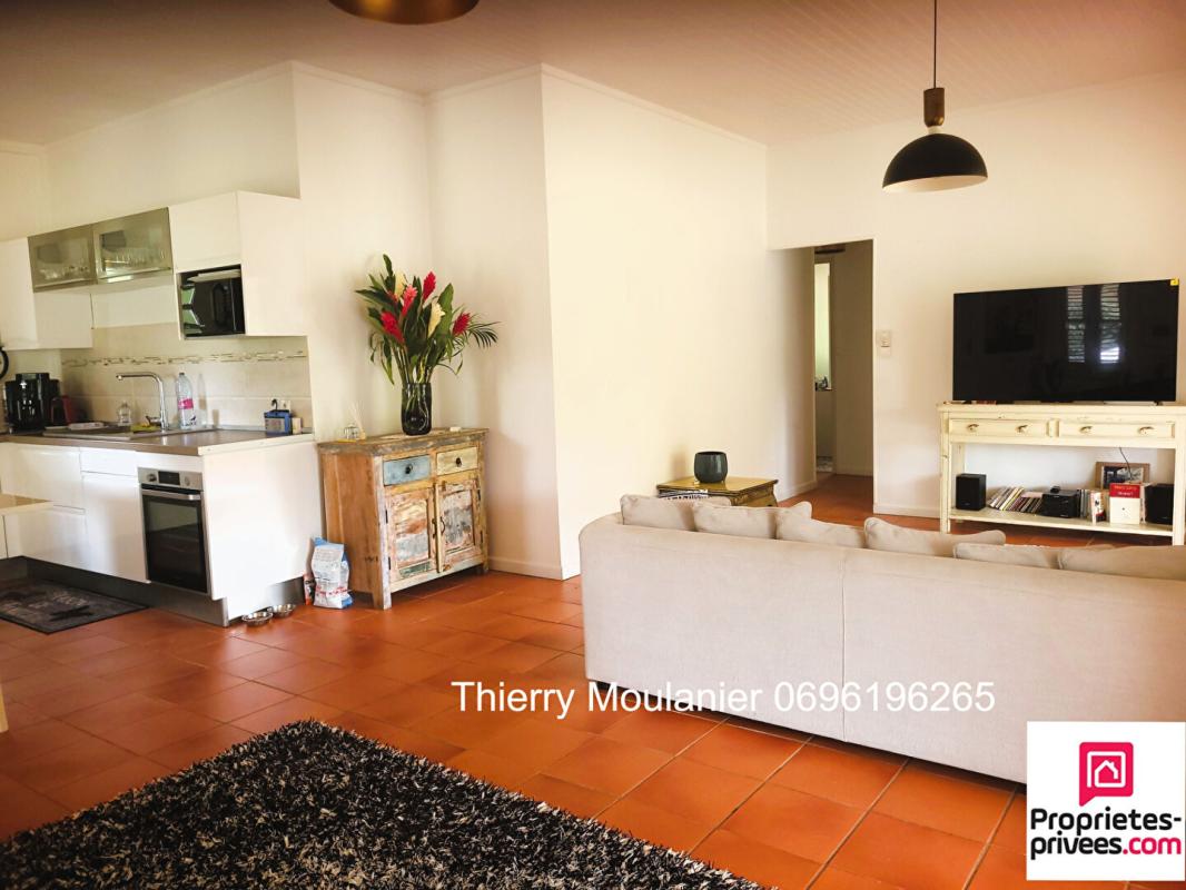 LE LAMENTIN Lamentin, Magnifique villa de plain-pied avec jardin plat 3