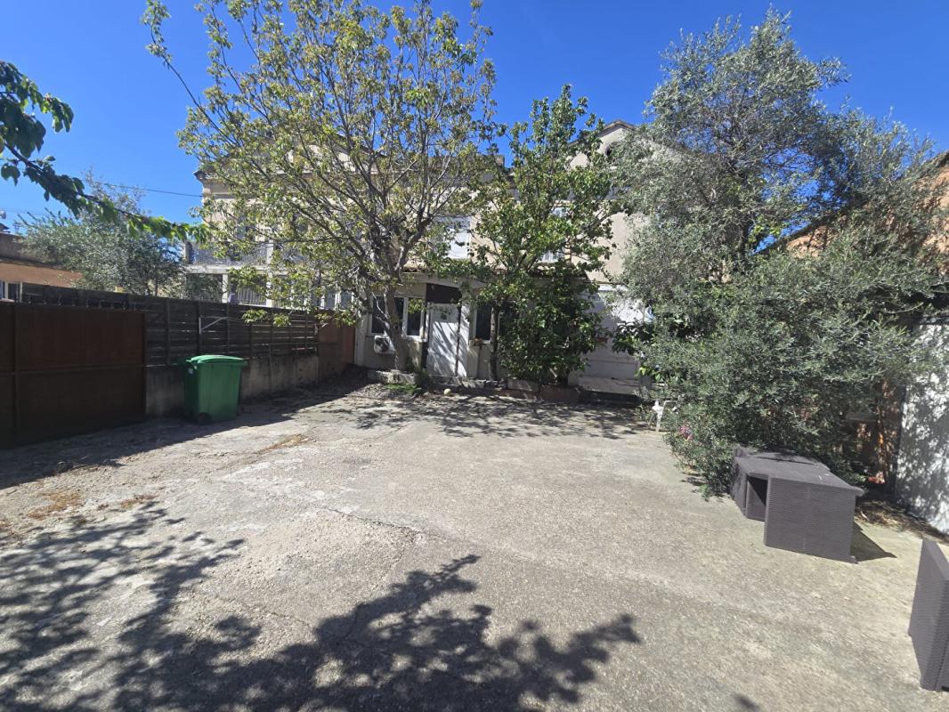 AVIGNON Maison  9 pièce(s) 146 m2 7