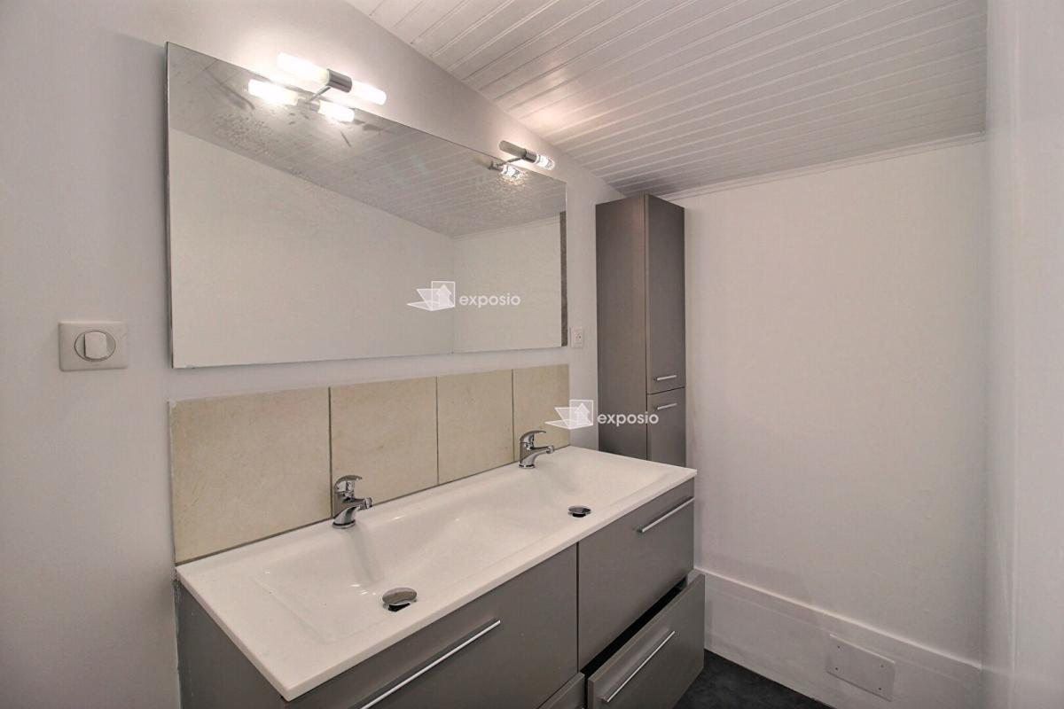 SAINT-LAURENT-DES-ARBRES Maison de village 4 pièces 119 m² 14