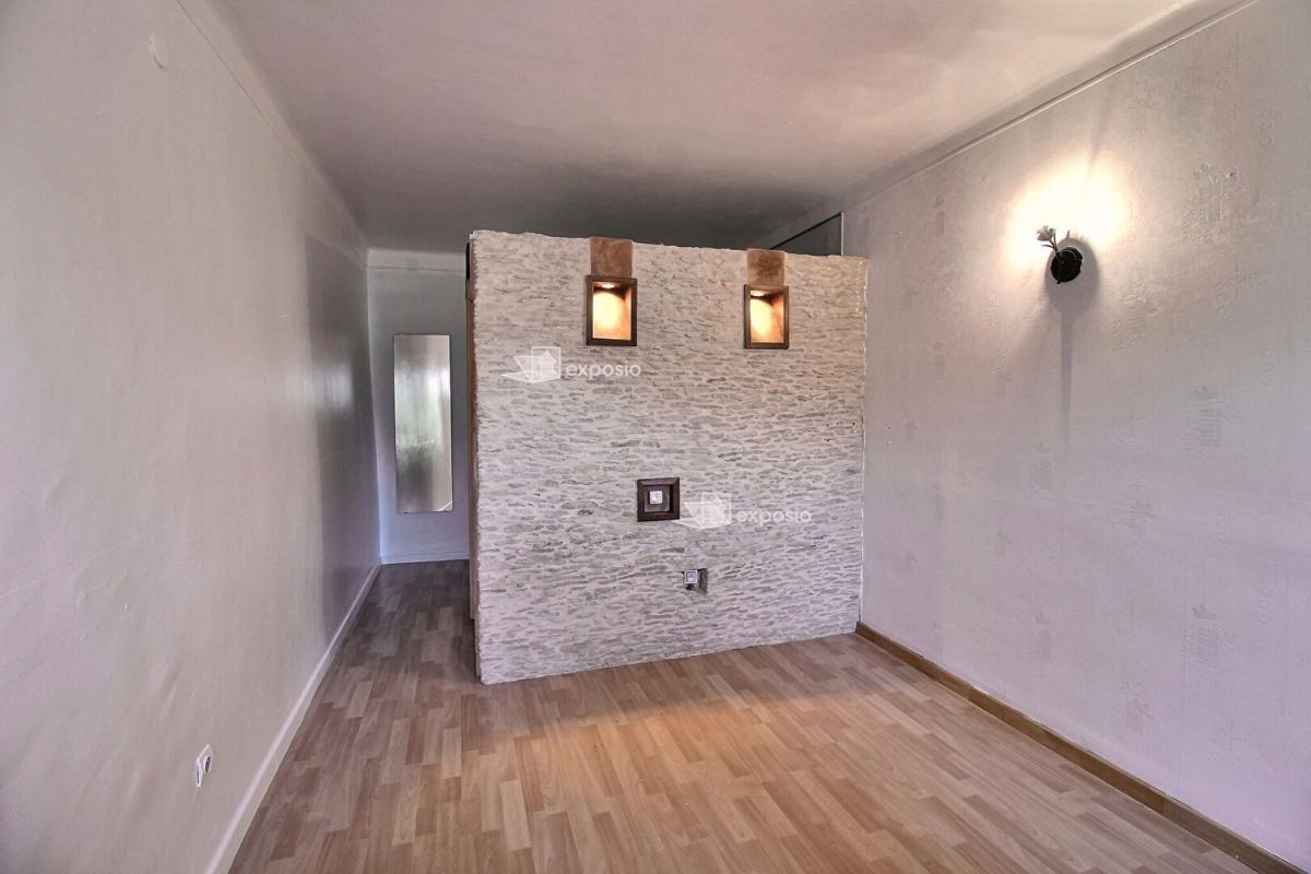 SAINT-LAURENT-DES-ARBRES Maison de village 4 pièces 119 m² 7