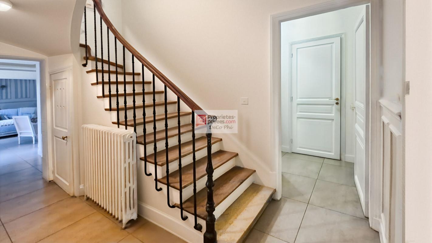 SURESNES Suresnes centre-ville bas  grande maison d'exception 7