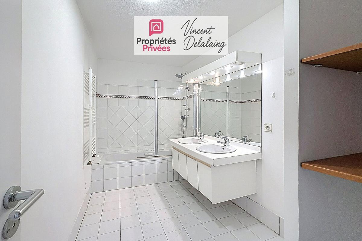 AIX-EN-PROVENCE Grand duplex au centre dans résidence de standing avec parking 7