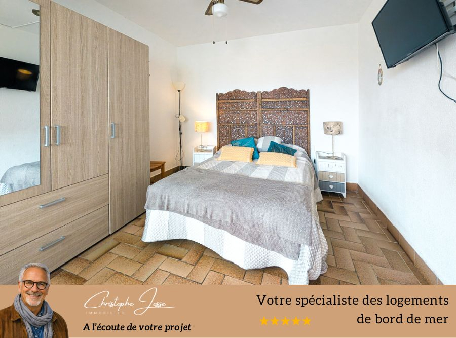 PORT LEUCATE T2 vue mer avec loggia, accès direct plage et parking privé 5