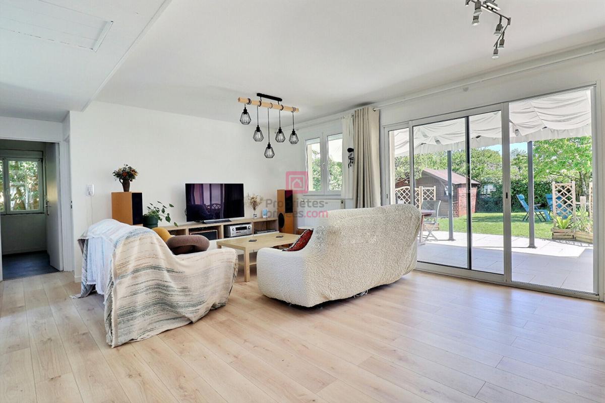 BRETIGNY-SUR-ORGE Maison  118.6 m² - plain pied - Brétigny-sur-Orge  - 5 chambres - Proche  gare 2