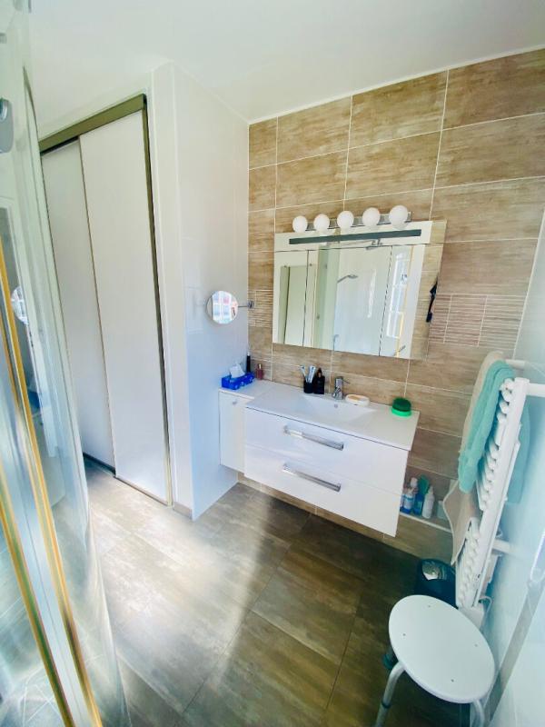 CROISSY-BEAUBOURG Maison Croissy-beaubourg 7 pièce(s) 10