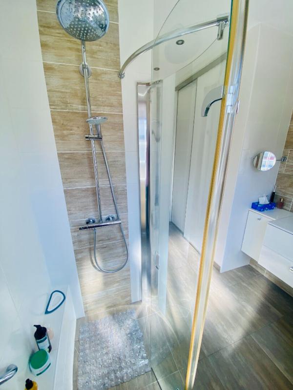 CROISSY-BEAUBOURG Maison Croissy-beaubourg 7 pièce(s) 11