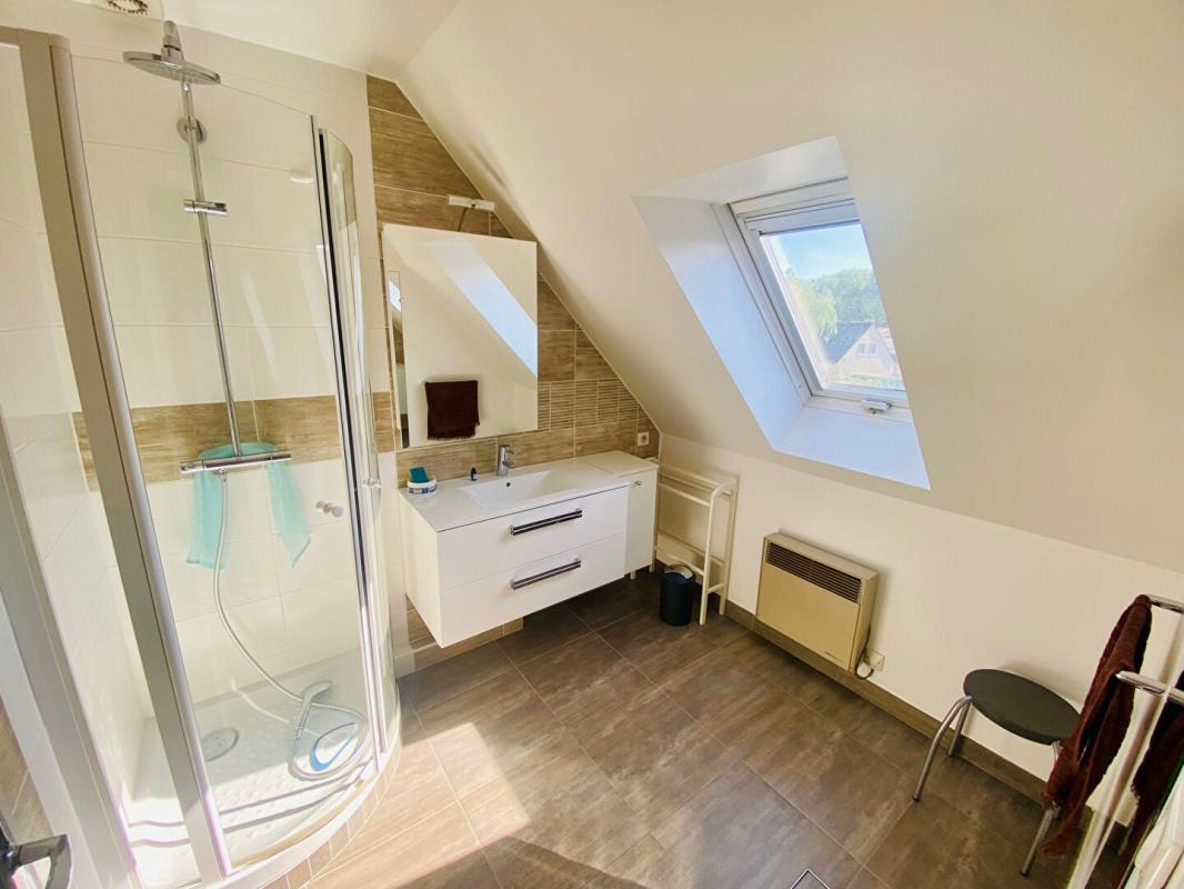 CROISSY-BEAUBOURG Maison Croissy-beaubourg 7 pièce(s) 16