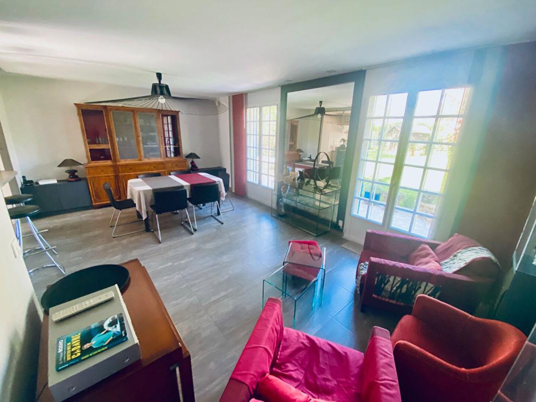 CROISSY-BEAUBOURG Maison Croissy-beaubourg 7 pièce(s) 5