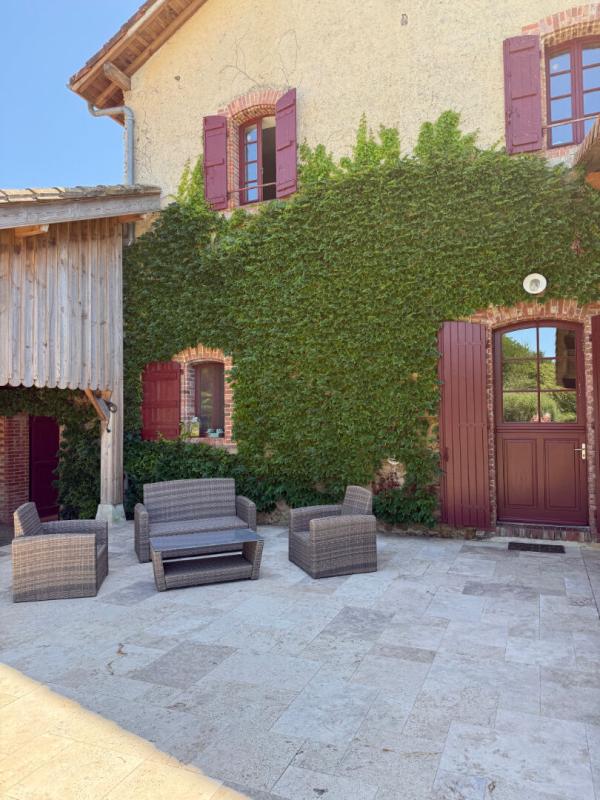 VILLENEUVE-DE-MARSAN Demeure de prestige Villeneuve De Marsan 14 pièce(s) 430 m2 6