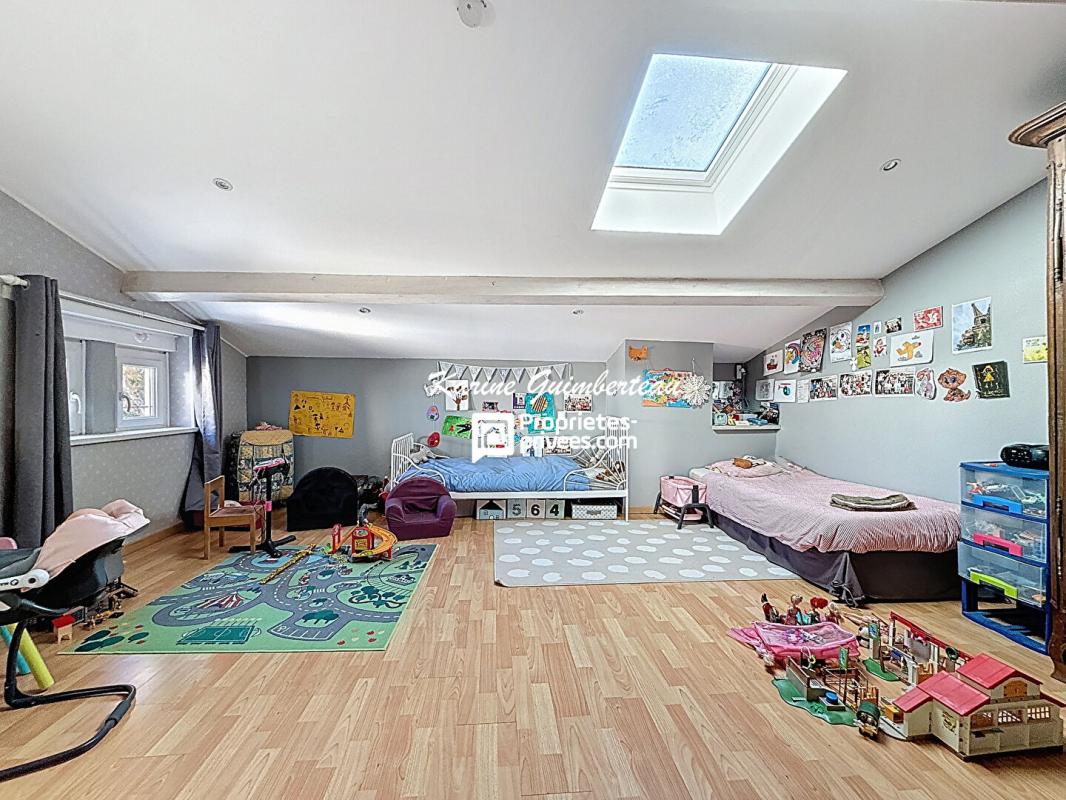 LIBOURNE Maison familiale avec jardin au calme- Proche Condat 9