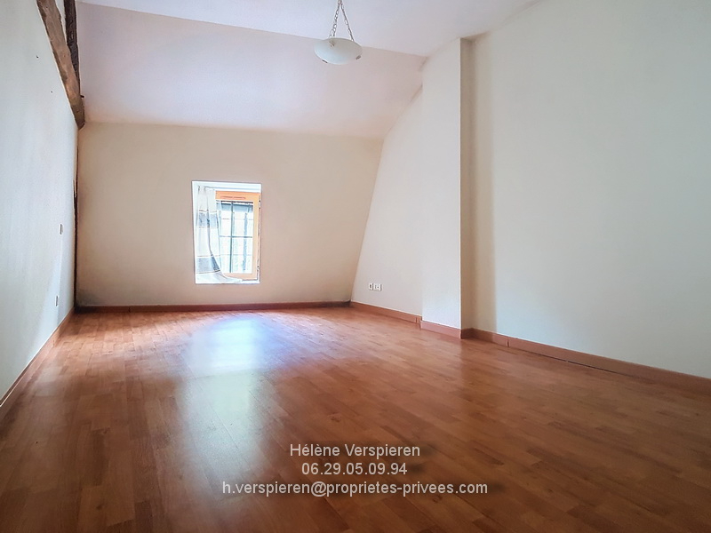 LE BUISSON-DE-CADOUIN Maison  8 pièce(s) 254 m2 avec  dépendance 14