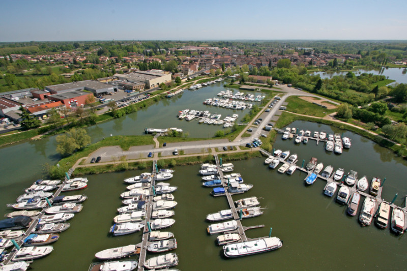 MACON Axe MACON, CHALON -   HOTEL RESTAURANT 4