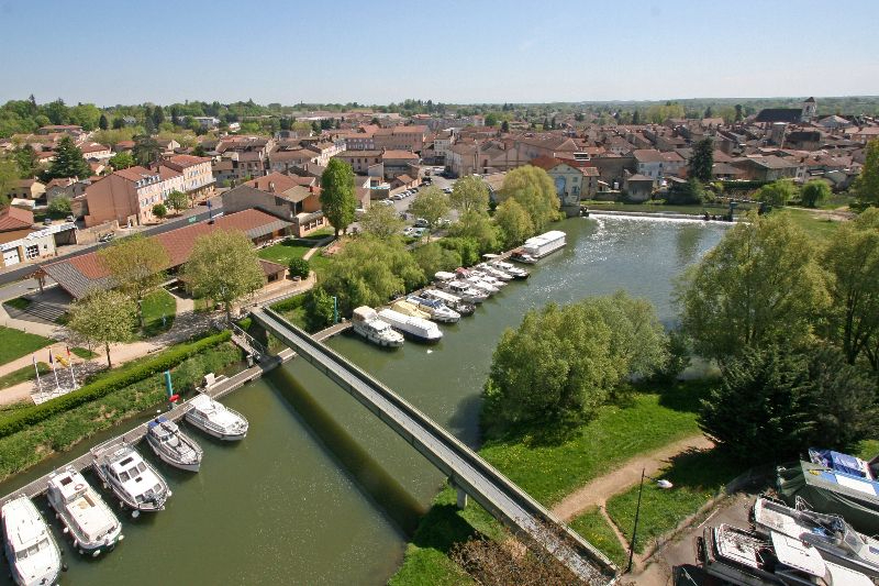 MACON Axe MACON, CHALON -   HOTEL RESTAURANT 7