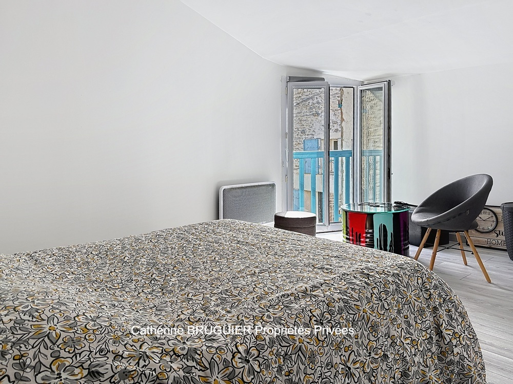 SAINT-JEAN-DE-LIVERSAY Maison en pierre - 210 m² - 5 chambres - Piscine -jardin clos- Coeur de village- Grand garage 16