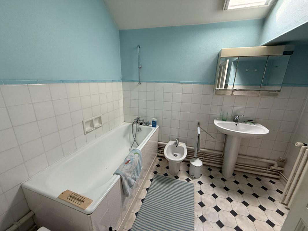 YZEURE Maison de caractère Yzeure 11