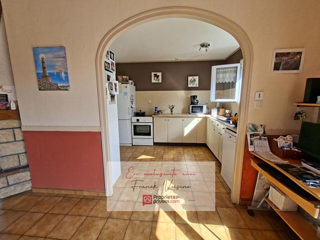 LES HERBIERS A VENDRE en Exclusivité aux Herbiers, maison plain-pied de 91 m2 avec 3 chambres et 1 bureau ou chambre sur une parcelle de 436 m2 12