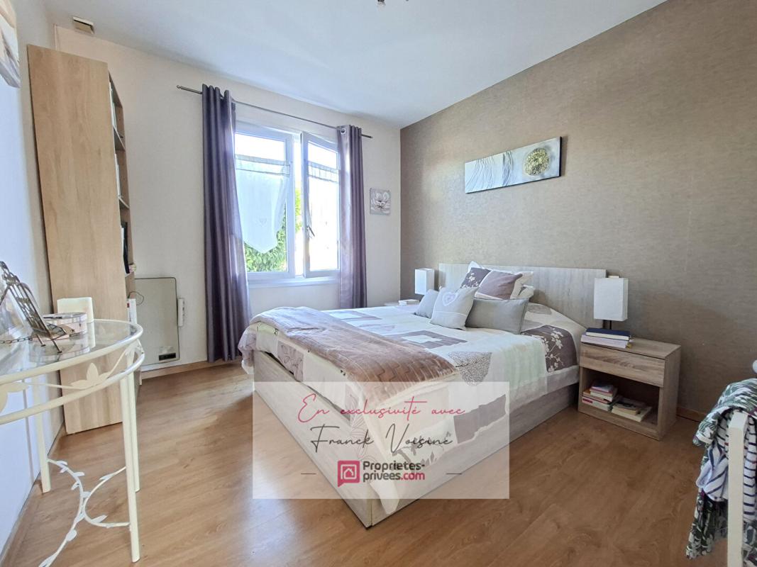 LES HERBIERS A VENDRE en Exclusivité aux Herbiers, maison plain-pied de 91 m2 avec 3 chambres et 1 bureau ou chambre sur une parcelle de 436 m2 6
