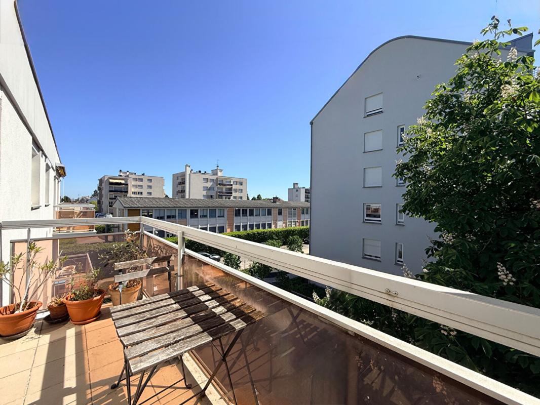 FONTAINE-LES-DIJON Appartement 2 pièces 47 m2 avec balcon - FONTAINE LES DIJON 9