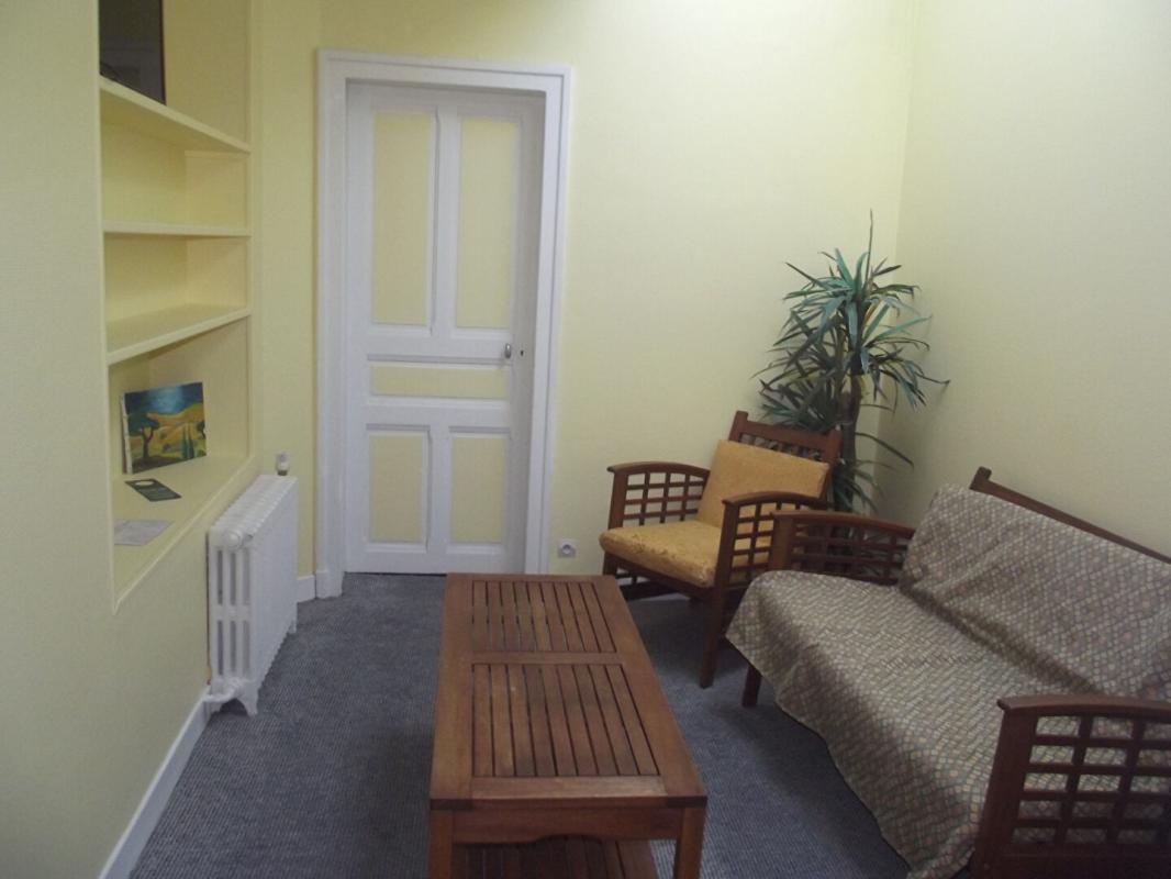 BRIENNE-LE-CHATEAU Bel immeuble rénové 3