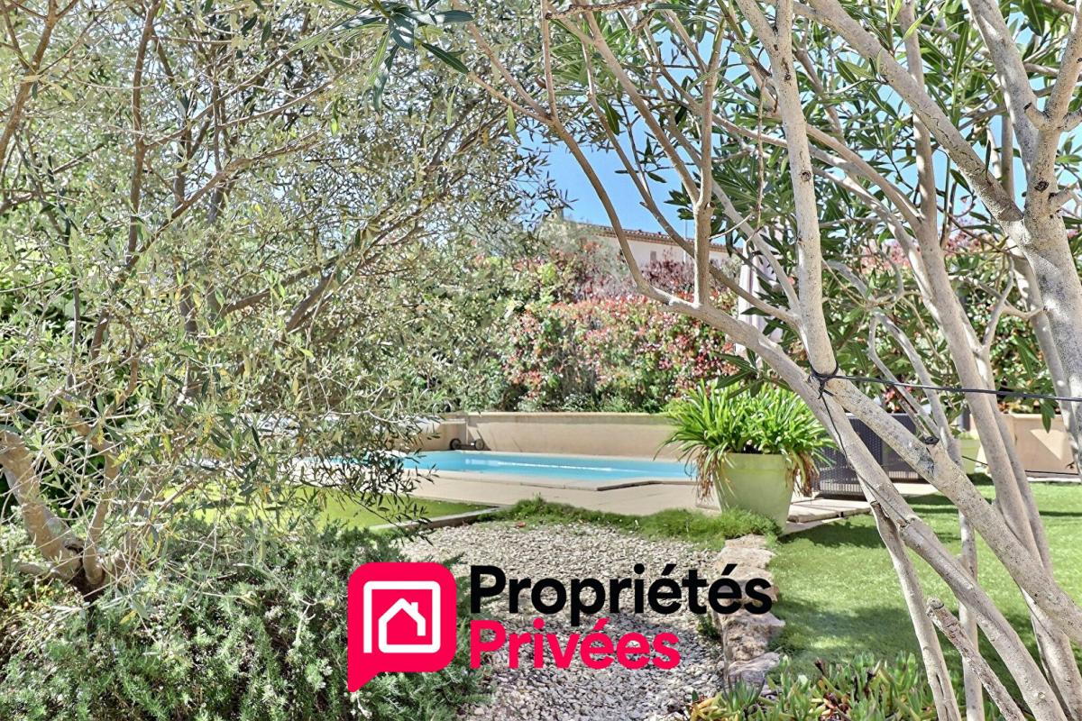 UZES Proche Uzès, maison avec piscine 15