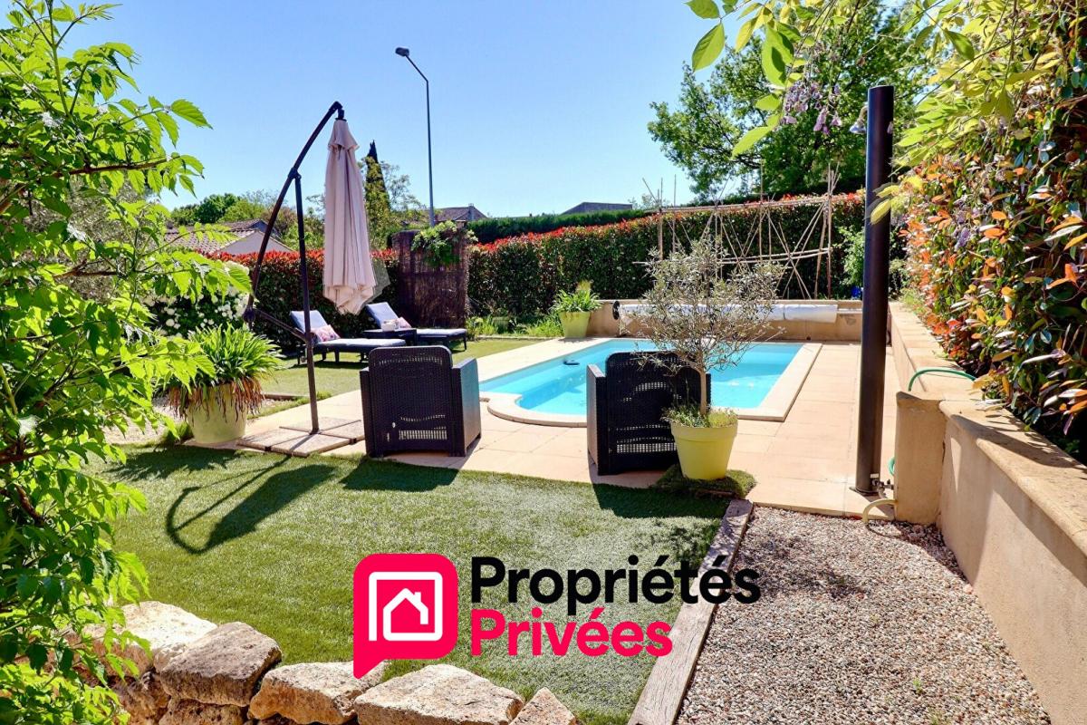 UZES Proche Uzès, maison avec piscine 16