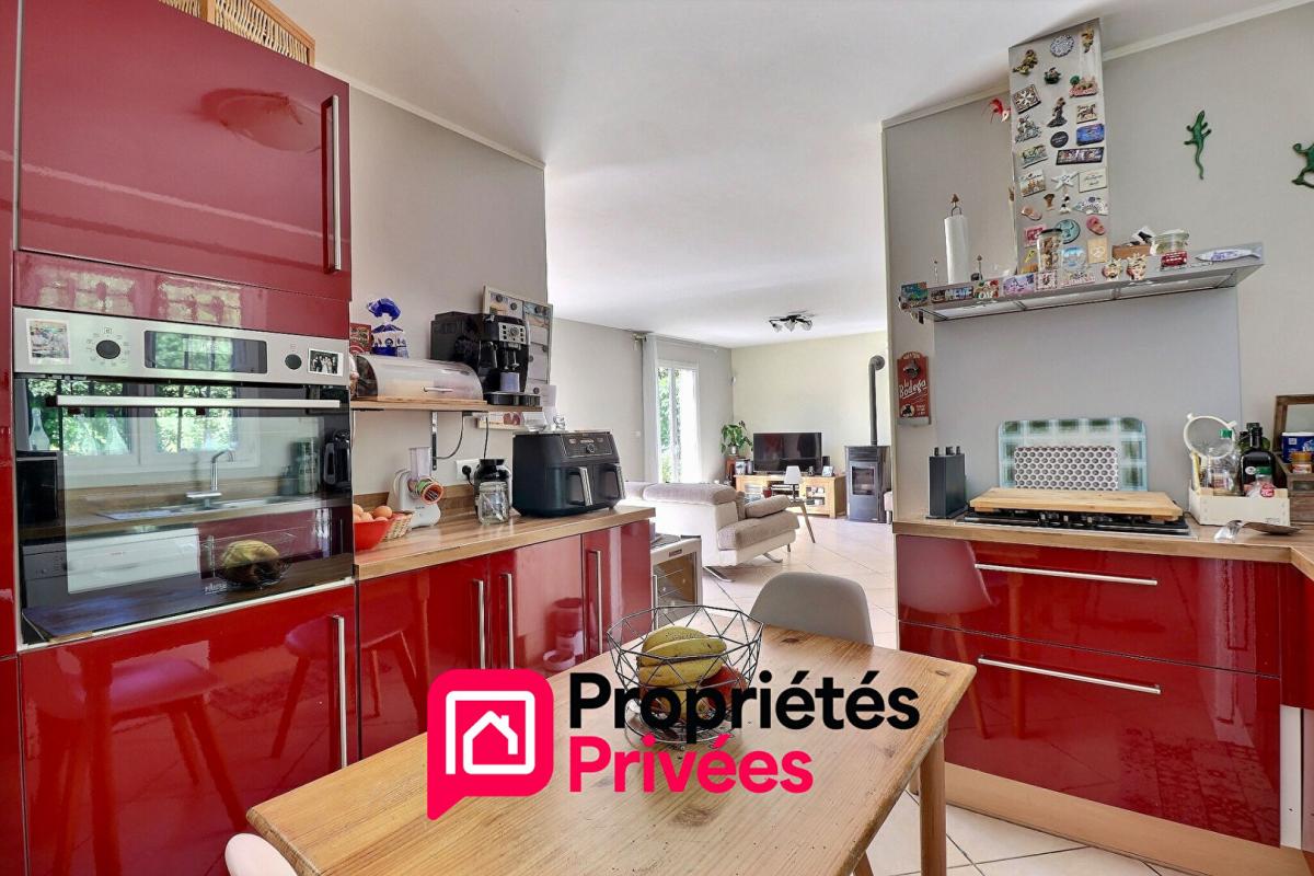 UZES Proche Uzès, maison avec piscine 6