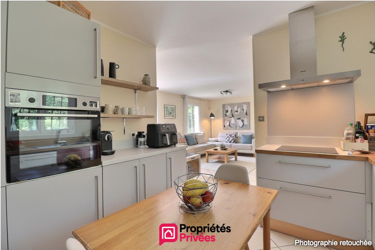 UZES Proche Uzès, maison avec piscine 7