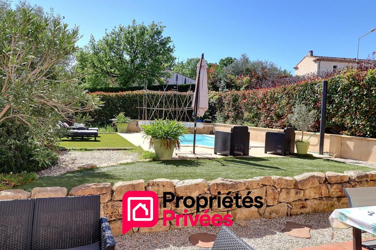 UZES Proche Uzès, maison avec piscine 9