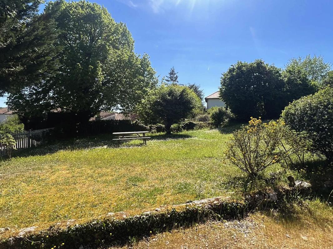 VARAIGNES Maison avec Piscine Varaignes 7 pièce(s) 190 m2 18