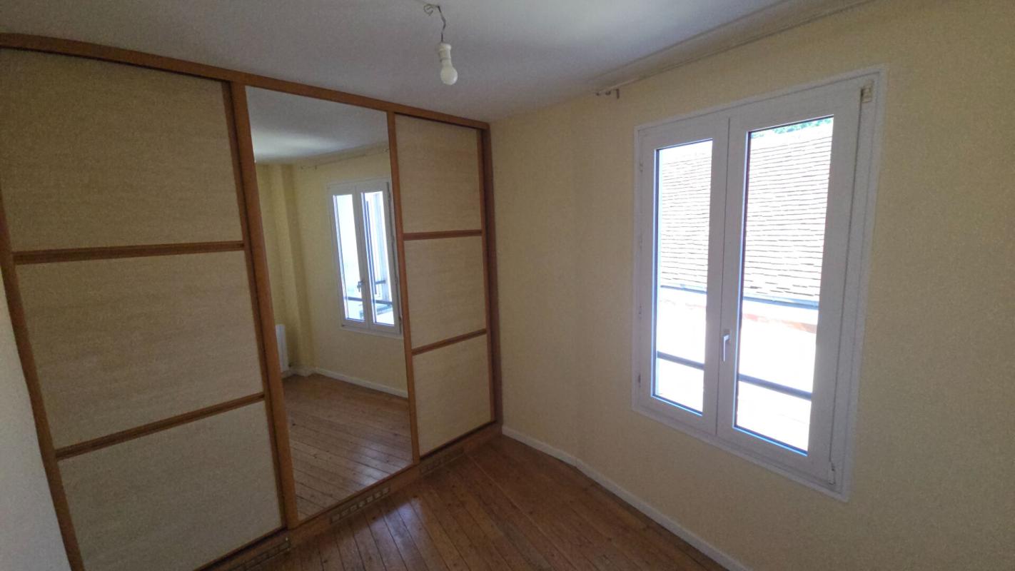 DREUX Maison Dreux 5 pièce(s) 110 m2-Jardinet-Garage 13